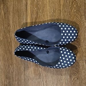 Size 9 denim/white polkadot flats